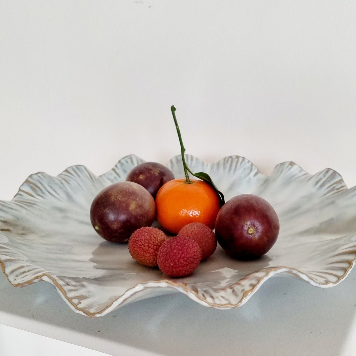 Large fruit bowl, centerpiece bowl.