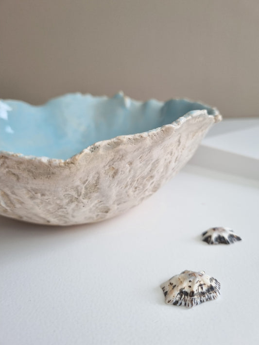 How to bring the Coastal look in to your home: Handmade Beachy Ceramic Centerpiece Bowls