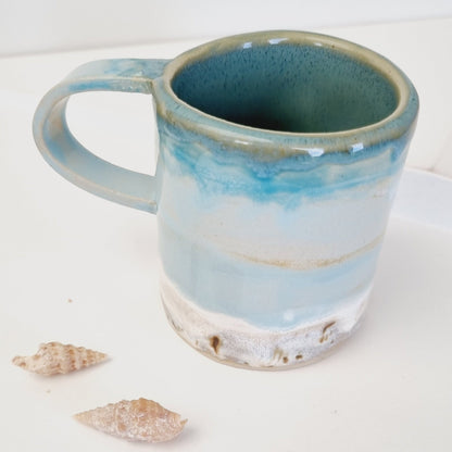 Beachy mug with blue turquoise colors inpired by the beach